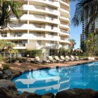 baronnet-apartments-gold-coast-accommodation-pool